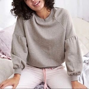 Aerie ballon sleeve sweatshirt size XS